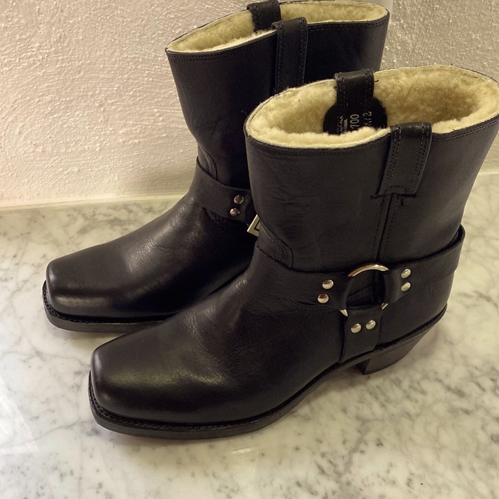 Frye shearling harness boots nwob size 11